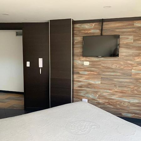 פאסטו Hotel Mc מראה חיצוני תמונה